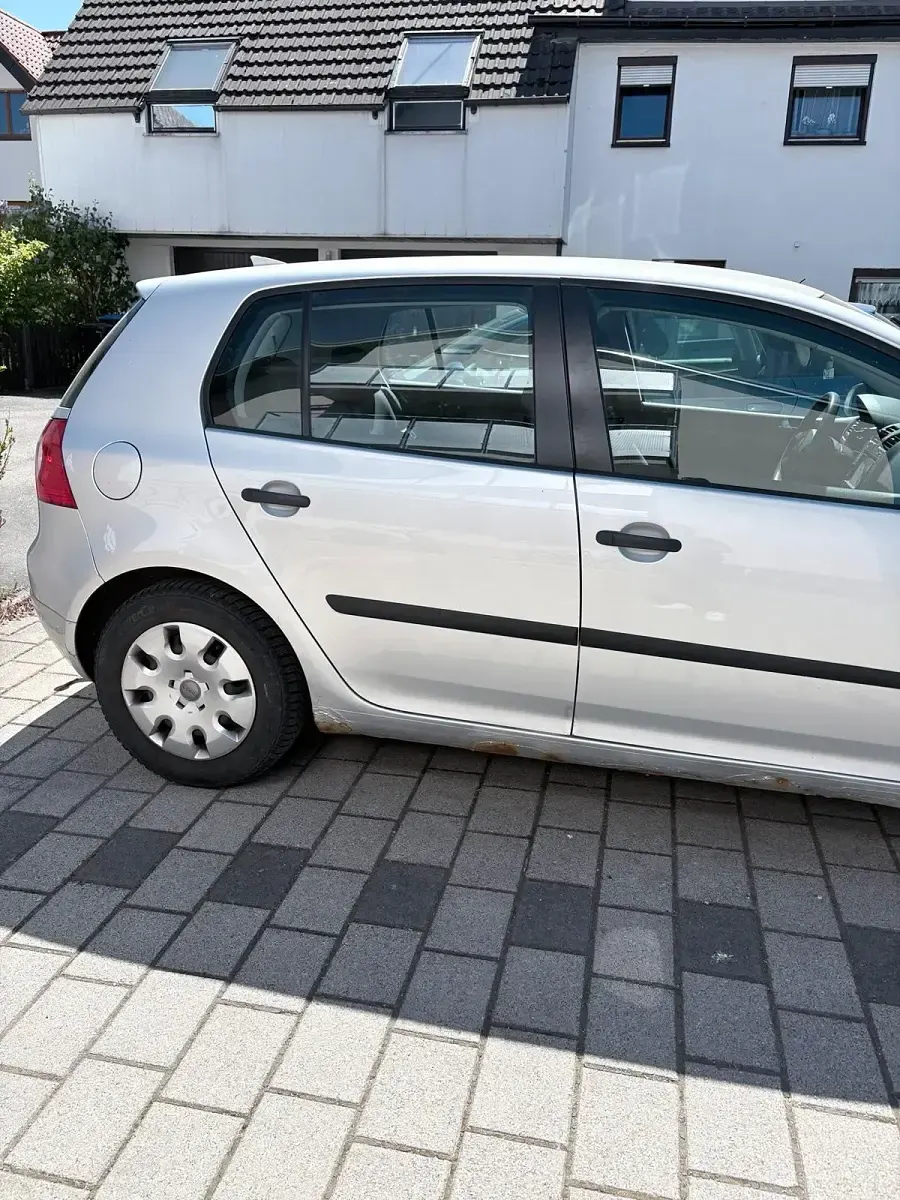 Używany VW Golf V 75 KM (55 kW) 2006 Srebrny Hatchback