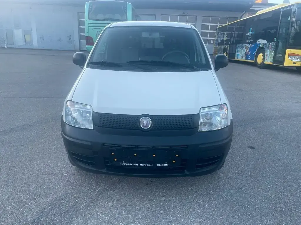 Używany Fiat Panda 69 KM (50 kW) 2011 Biały Hatchback