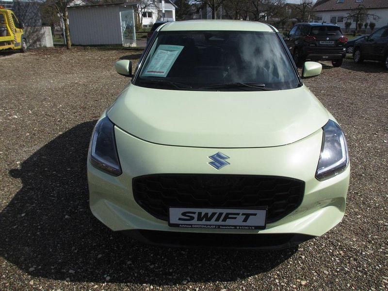 Neu Suzuki Swift Comfort 83 PS (61 kW) 2026 Gelb Kleinwagen