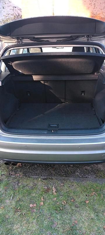 Gebraucht VW Golf VII 125 PS (91 kW) 2014 Silber Kleinwagen