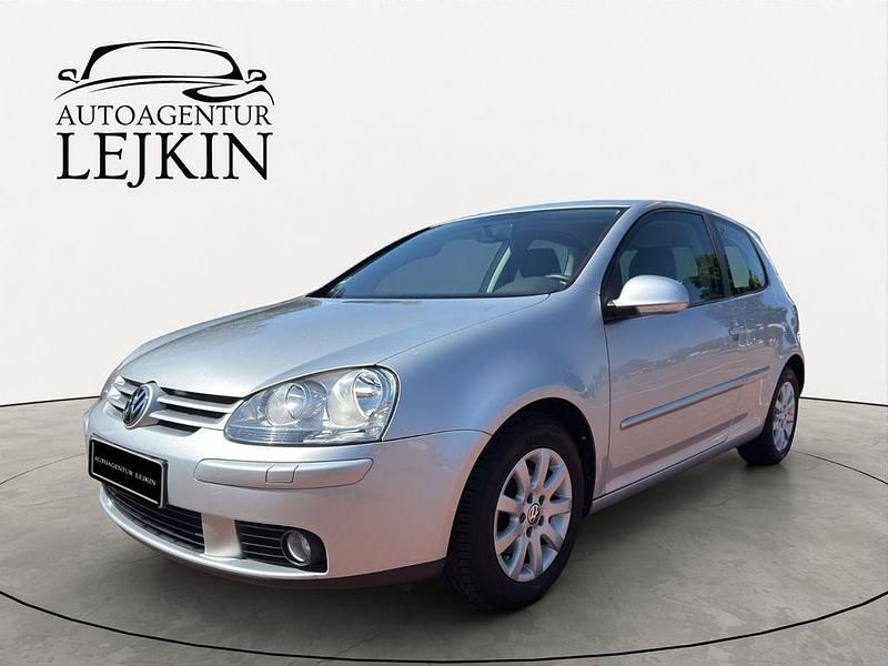 Silber Gebraucht 2006 VW Golf V Comfortline Kleinwagen | 3.990 € (Fairer Preis) - Bild 1/4