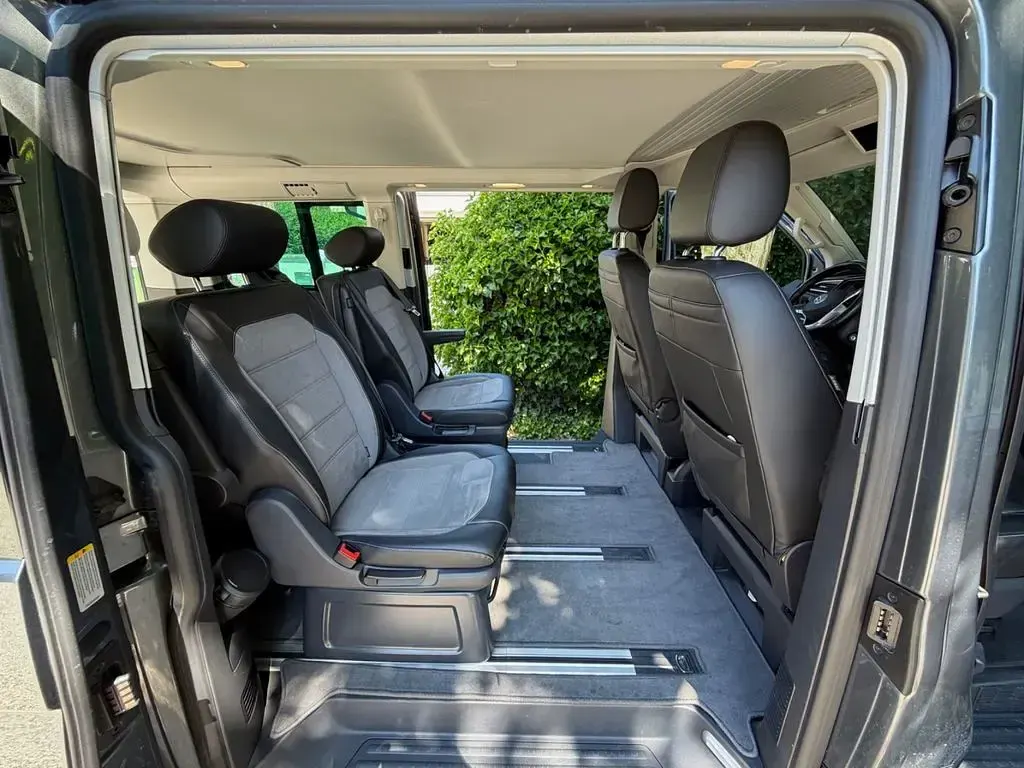 Gebraucht VW California California 150 PS (110 kW) 2024 Grau Van