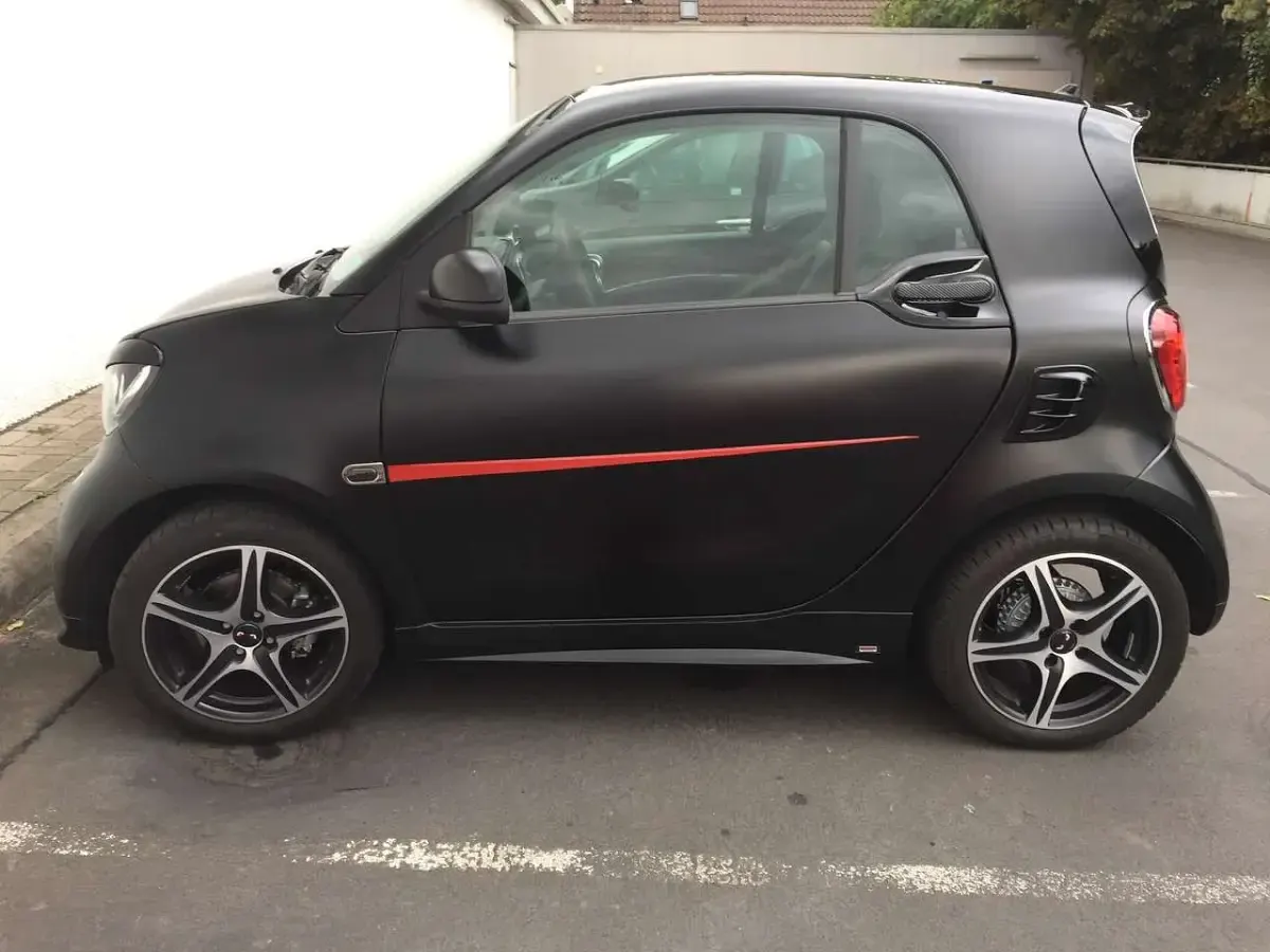 Gebraucht Smart ForTwo Coupé Brabus 41 kW (56 PS) 2019 Schwarz Coupé