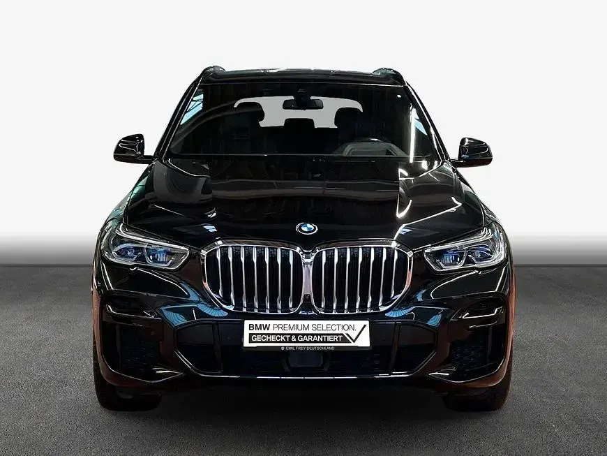 Gebraucht BMW X5 M Sport 340 PS (250 kW) 2022 Saphirschwarz metallic SUV