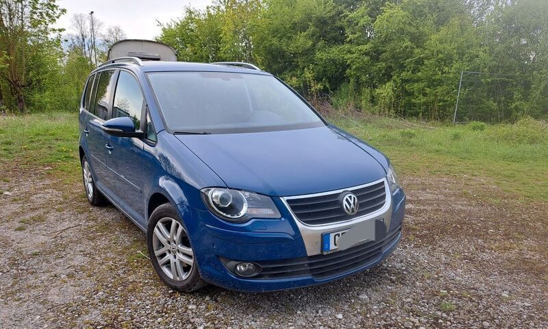 Blau Gebraucht 2009 VW Touran Van / Kleinbus | 5.000 € (Fairer Preis) - Bild 1/4