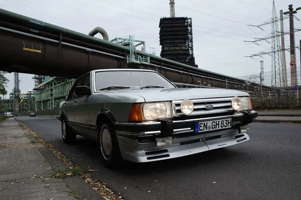 Gebraucht Ford Granada Ghia 160 PS (117 kW) 1983 Silber Limousine
