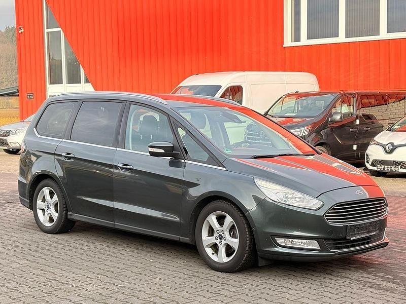 Gebraucht Ford Galaxy Titanium 150 PS (110 kW) 2016 Grün Van / Kleinbus