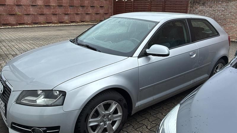 Gebraucht Audi A3 125 PS (91 kW) 2011 Silber Kleinwagen