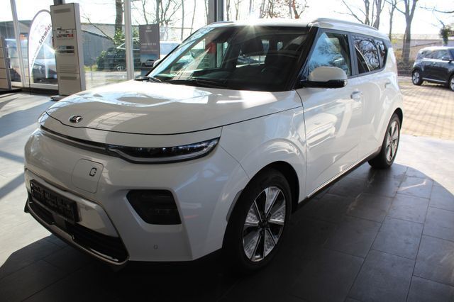 Weiß Gebraucht 2021 Kia Soul EV Spirit SUV | 20.990 € (Fairer Preis) - Bild 1/4