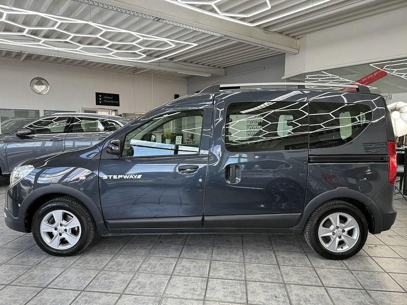 Gebraucht Dacia Dokker Stepway 116 PS (85 kW) 2019 Grau Van / Kleinbus