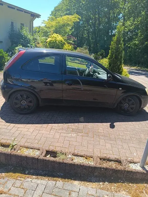 Gebraucht Opel Corsa 75 PS (55 kW) 2004 Schwarz Kleinwagen