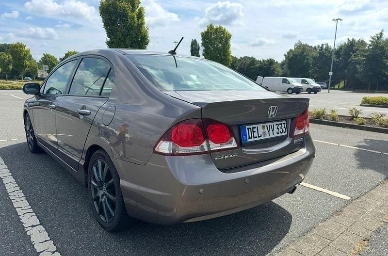 Andere farben Gebraucht 2010 Honda Civic Hybrid Limousine | 7.199 € (Fairer Preis) - Bild 1/4