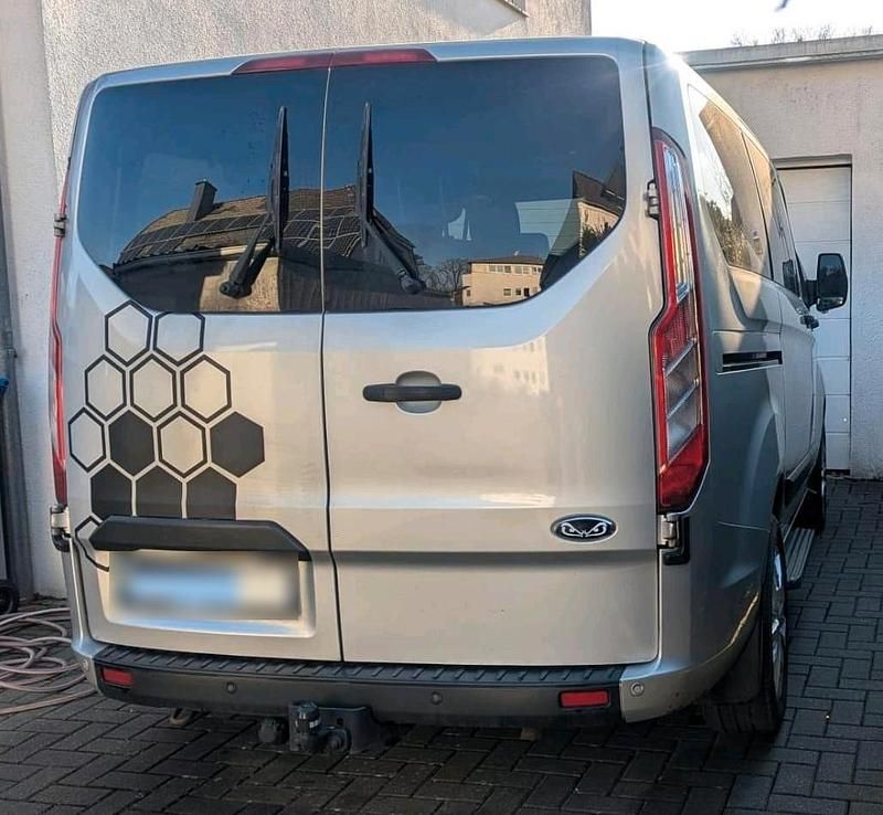Gebraucht Ford Transit Custom 105 PS (77 kW) 2018 Silber Van / Kleinbus