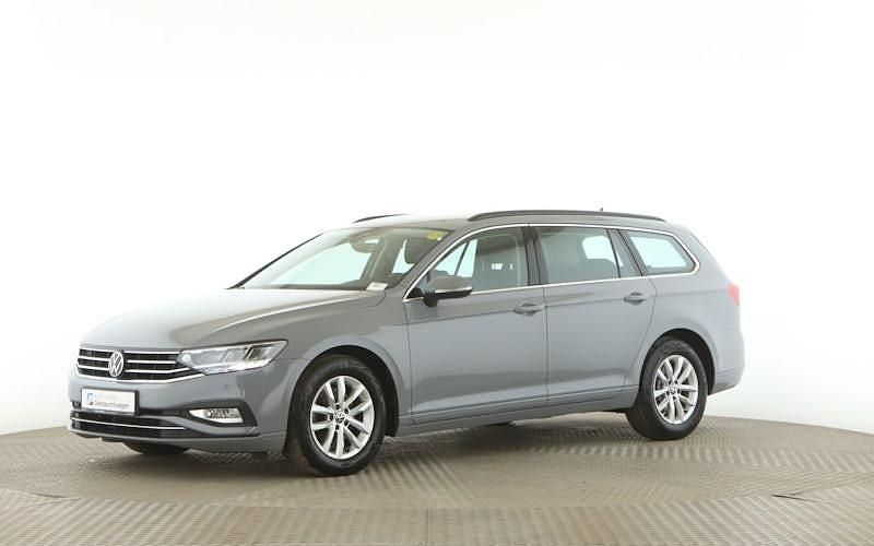 Gebraucht VW Passat Business 150 PS (110 kW) 2022 Grau Kombi
