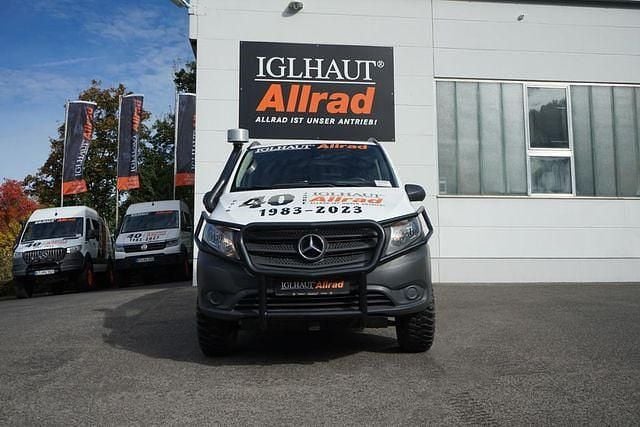 Gebraucht Mercedes Vito 163 PS (119 kW) 2015 Weiß arktikweiß Van