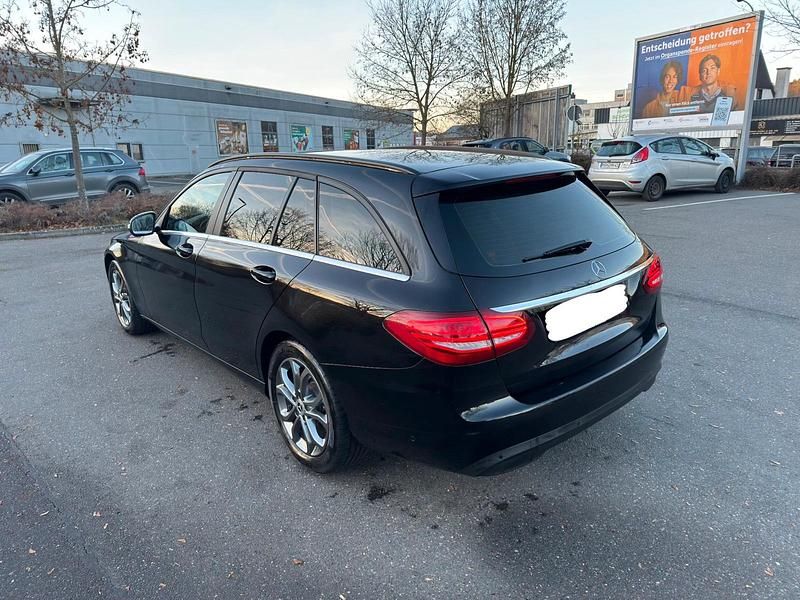 Gebraucht Mercedes C220 170 PS (125 kW) 2015 Schwarz Kombi
