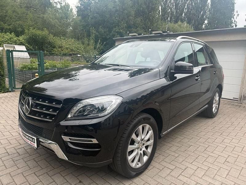 Schwarz Gebraucht 2015 Mercedes ML350 SUV | 14.699 € (Superpreis) - Bild 1/4