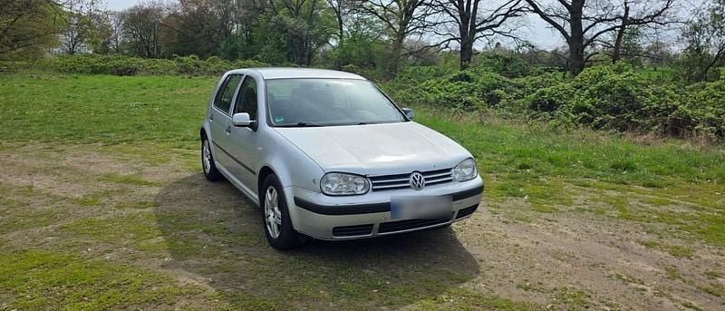 Gebraucht VW Golf IV 101 PS (74 kW) 2003 Silber Limousine