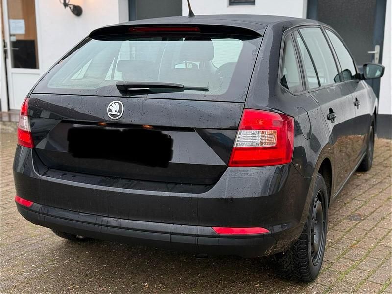 Gebraucht Skoda Rapid 90 PS (66 kW) 2014 Schwarz Limousine