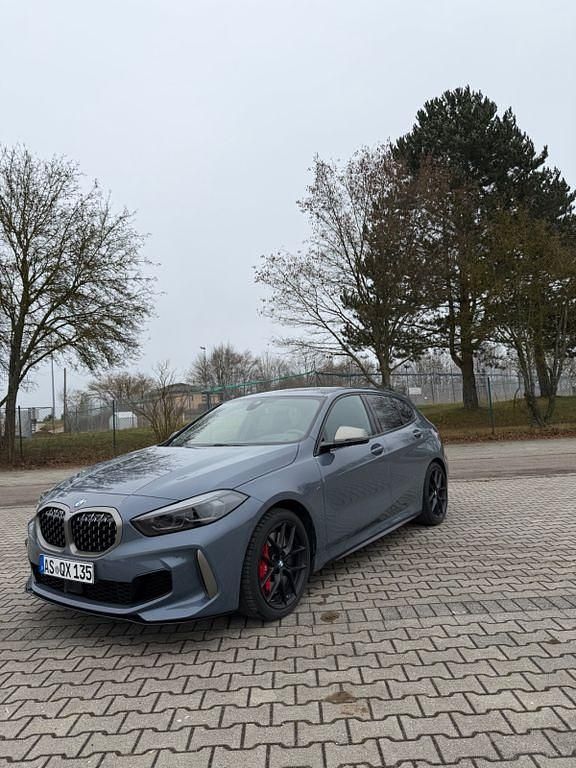 Gebraucht BMW 135 Performance 306 PS (225 kW) 2023 Grau Kleinwagen