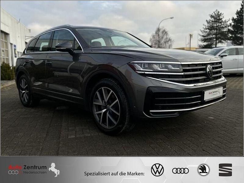 Gebraucht VW Touareg Elegance 286 PS (210 kW) 2025 Silicon gray metallic SUV