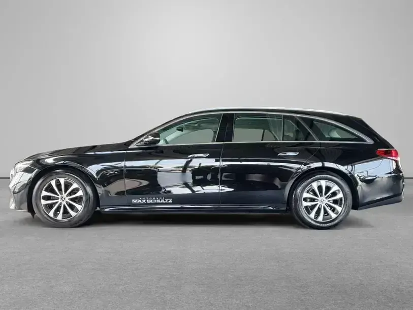 Gebraucht Mercedes E220 Avantgarde 197 PS (144 kW) 2024 Metalliclack obsidianschwarz Kombi