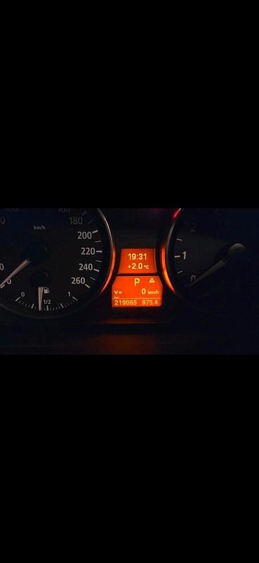 Second-hand BMW 330 258 CP (189 kW) 2006 Negru Berlinǎ