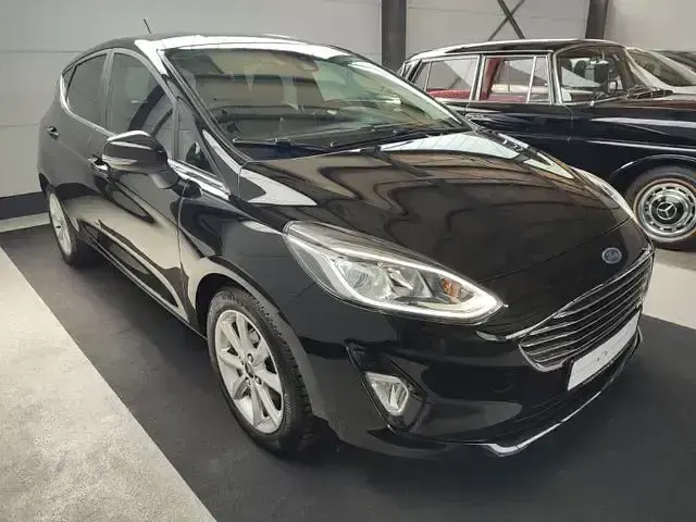 Gebraucht Ford Fiesta Titanium 101 PS (74 kW) 2019 Schwarz Kleinwagen