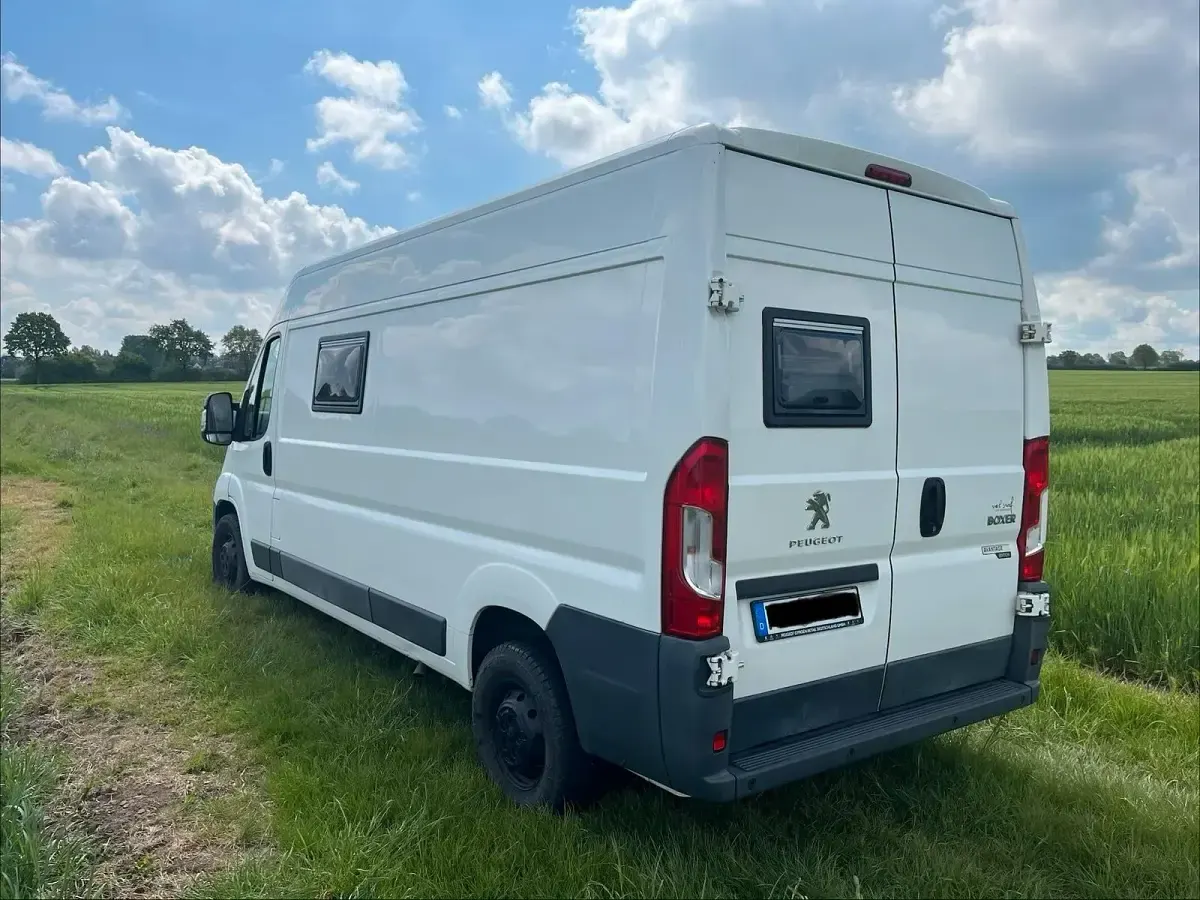 Gebraucht Peugeot Boxer 131 PS (96 kW) 2017 Weiß Van