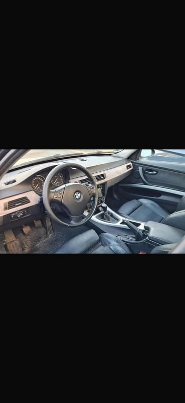 Gebraucht BMW 325 218 PS (160 kW) 2006 Blau Kombi