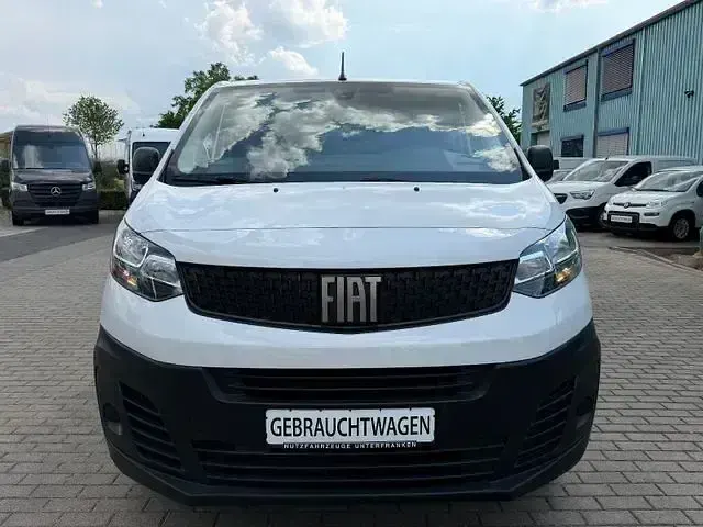 Gebraucht Fiat Scudo 102 PS (75 kW) 2023 Weiß Van