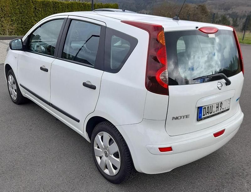 Second-hand Nissan Note 88 CP (64 kW) 2009 Alb Hatchback
