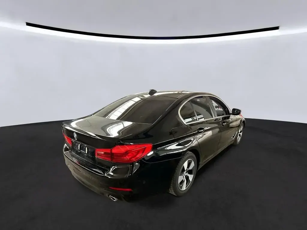 Gebraucht BMW 520 Performance 190 PS (139 kW) 2020 Schwarz Limousine