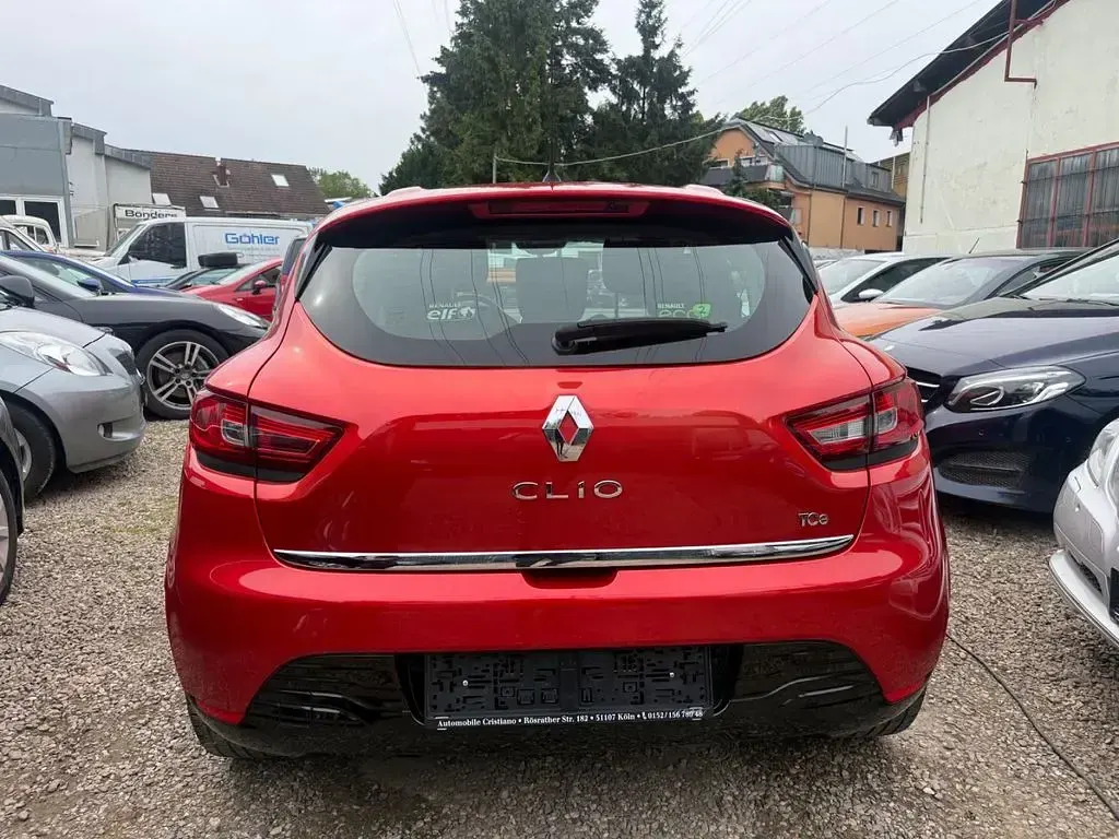 Gebraucht Renault Clio IV Dynamique 90 PS (66 kW) 2014 Rot Limousine