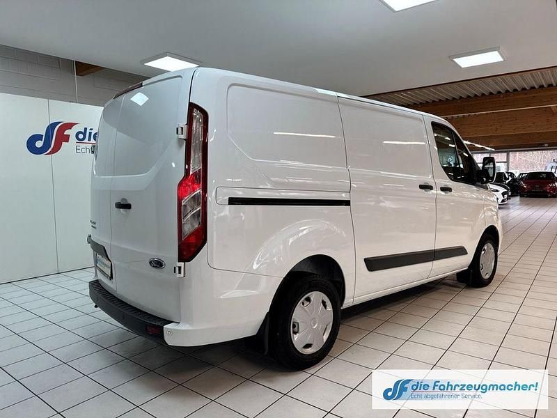 Gebraucht Ford Transit Custom Trend 131 PS (96 kW) 2022 Weiss Van / Kleinbus