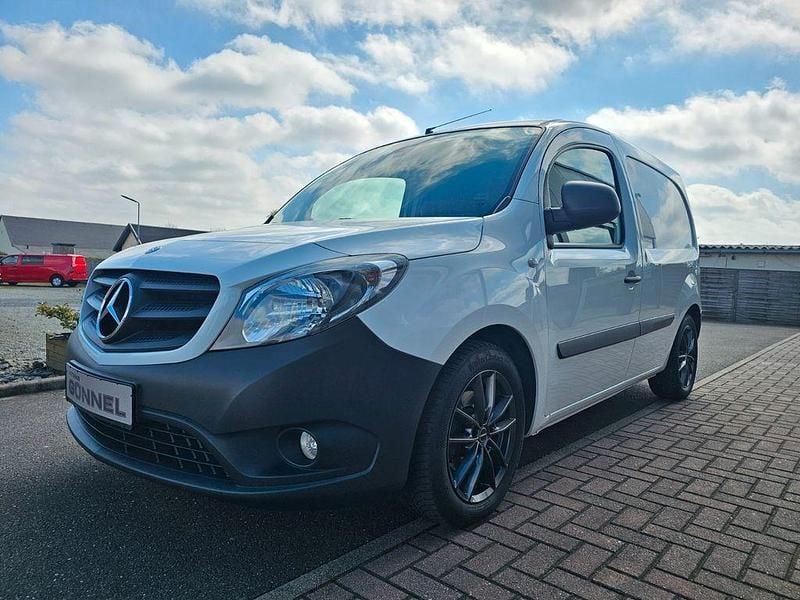 Gebraucht Mercedes Citan 109 95 PS (69 kW) 2020 Weiß Van / Kleinbus