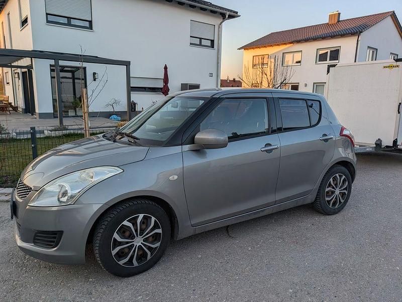Gebraucht Suzuki Swift Comfort 94 PS (69 kW) 2011 Grau Kleinwagen
