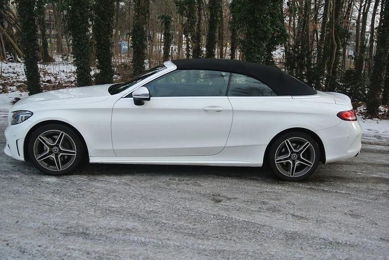 Gebraucht Mercedes C200 160 PS (117 kW) 2019 Weiß Cabrio
