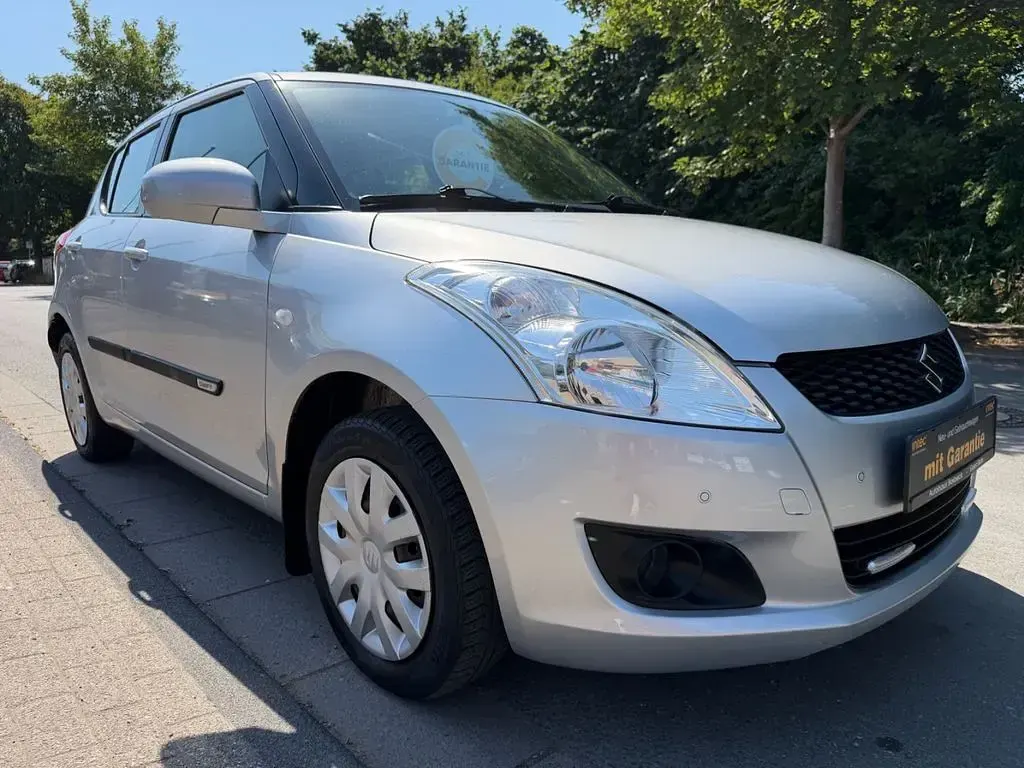 Gebraucht Suzuki Swift 94 PS (69 kW) 2011 Silber Kleinwagen