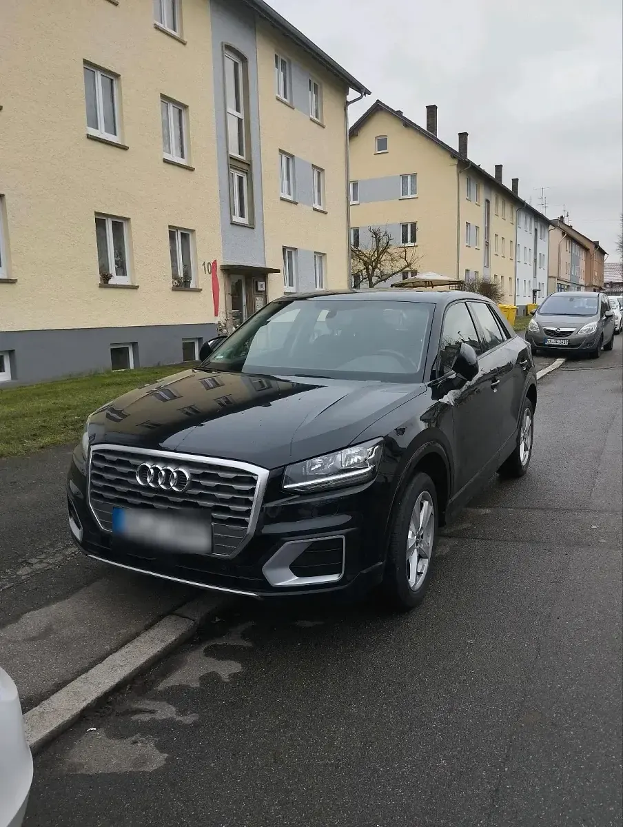 Gebraucht Audi Q2 Sport 116 PS (85 kW) 2018 Schwarz SUV