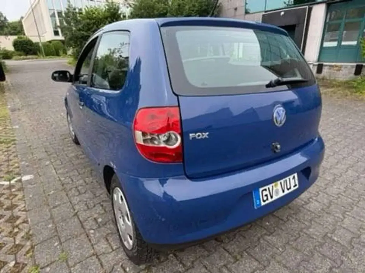 Gebraucht VW Fox 54 PS (39 kW) 2010 Blau Kleinwagen