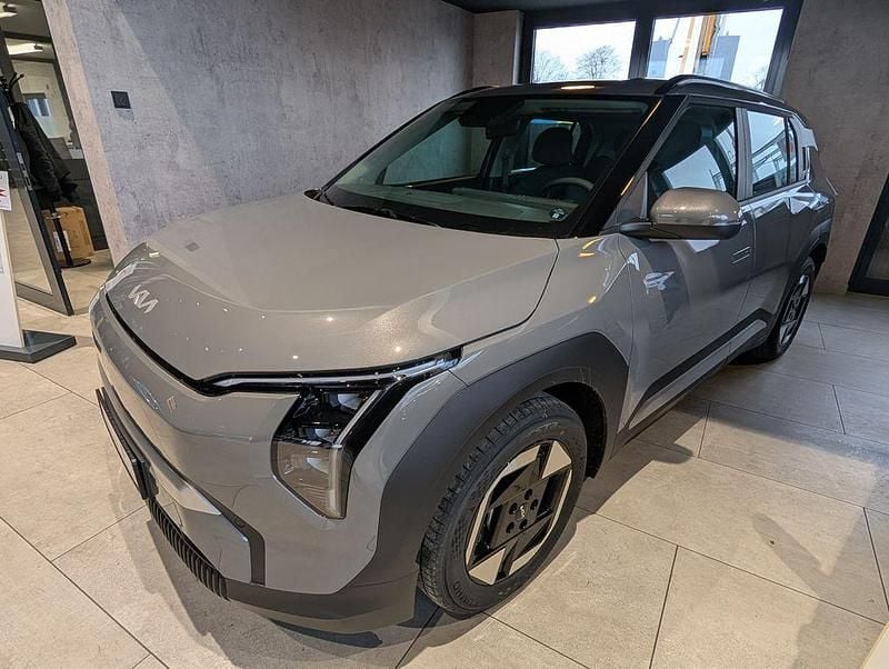 Grau Neu 2025 Kia EV3 SUV | 31.990 € (Superpreis) - Bild 1/4