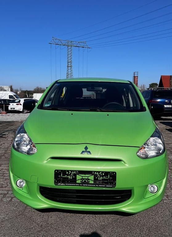 Gebraucht Mitsubishi Space Star Plus 71 PS (52 kW) 2014 Grün Van / Kleinbus