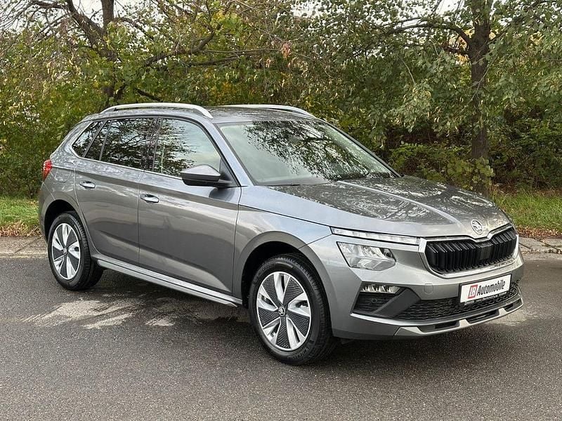 Neu Skoda 105 150 PS (110 kW) 2025 Grau Limousine