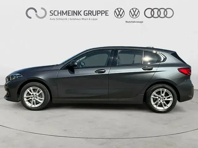 Gebraucht BMW 118 Sport Line 140 PS (102 kW) 2020 Mineralgrau metallic Kleinwagen