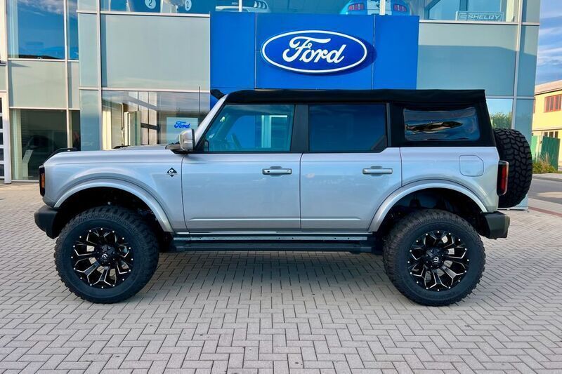Gebraucht Ford Bronco Outer Banks 305 PS (224 kW) 2022 Silber SUV