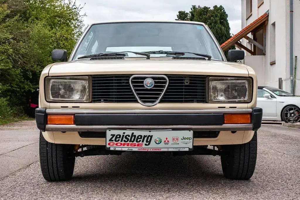 Gebraucht Alfa Romeo Alfetta 131 PS (96 kW) 1977 Beige Limousine