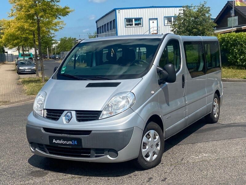 Grau Gebraucht 2012 Renault Trafic Expression Van | 23.999 € - Bild 1/4