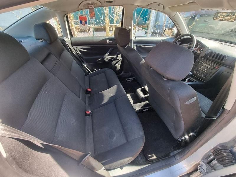 Gebraucht VW Passat Basis 102 PS (75 kW) 2001 Grau Limousine