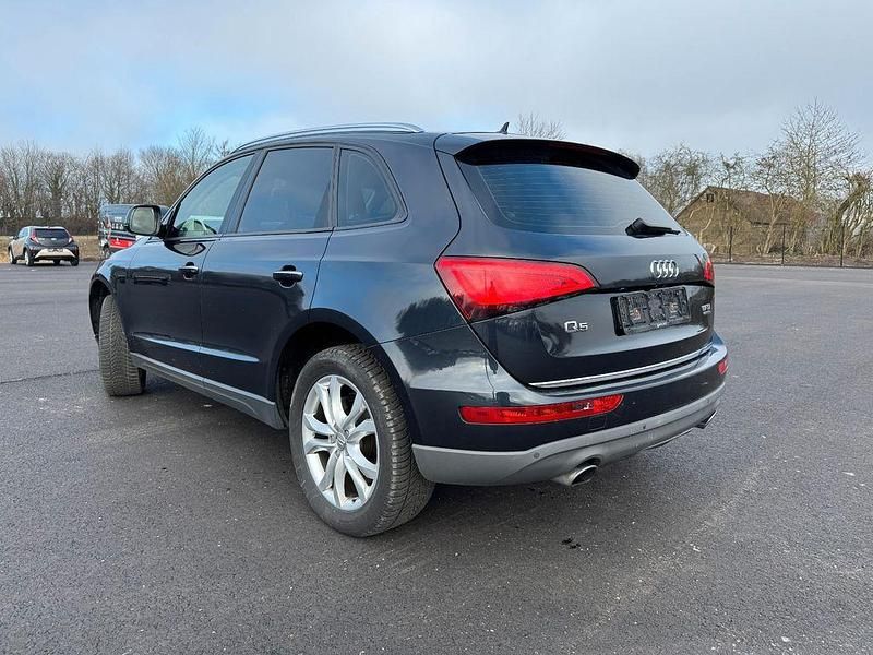 Gebraucht Audi Q5 179 PS (131 kW) 2015 Blau SUV